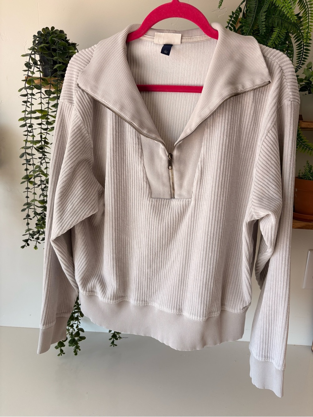 Universal Thread Ribbed Half-Zip Pullover Sweatshirt in Light Beige